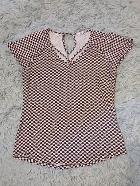 Candie's Red and Black Heart-Print Keyhole V-Neck Tee